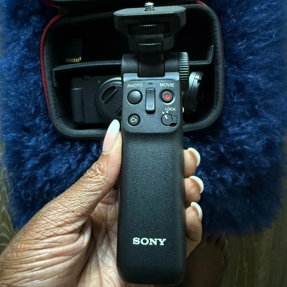 Sony Black ZV-1F Vlogging Camera SET - NEW